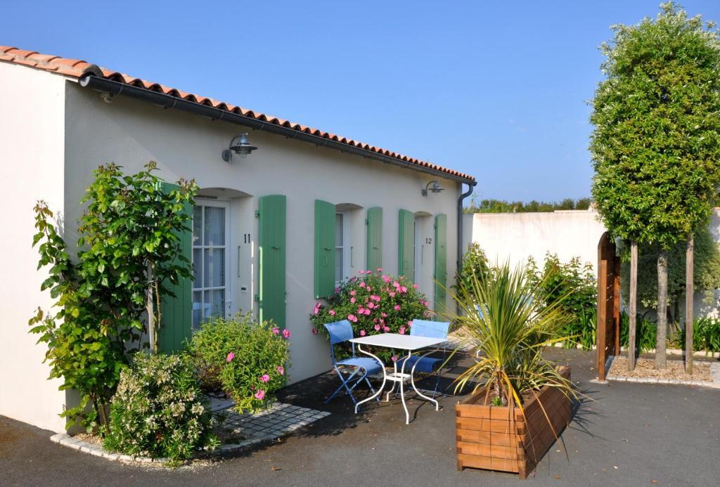 Hotel La Galiote En Re 라플로트 외부 사진