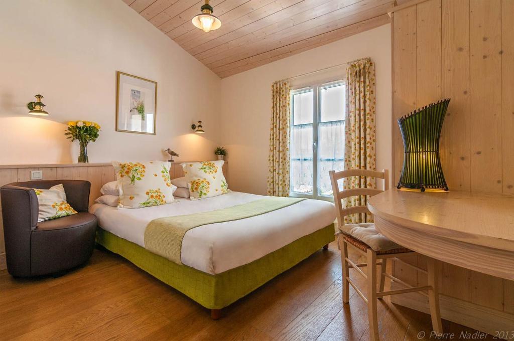 Hotel La Galiote En Re 라플로트 외부 사진